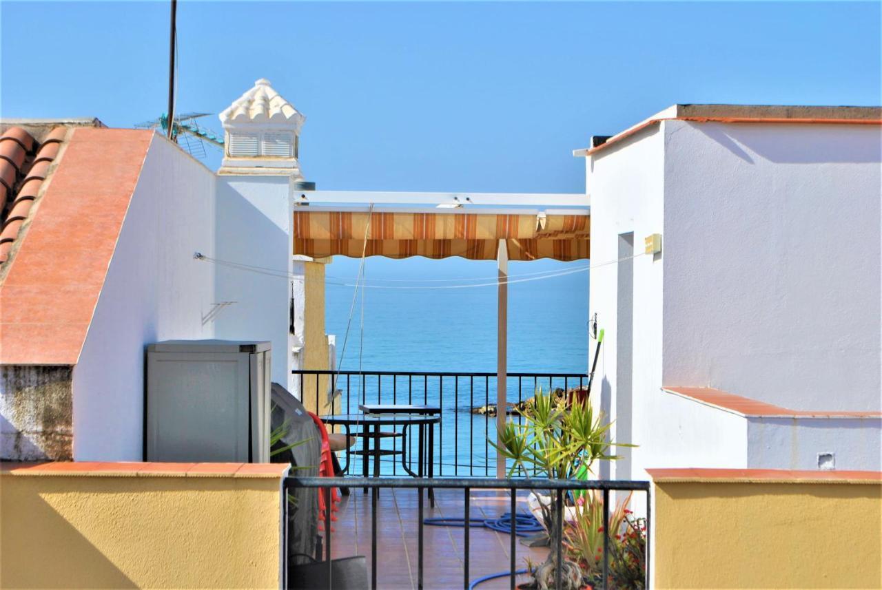 Small Building With 2 Apartments Málaga Exterior foto